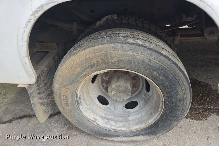 image for item DW1936 2016 Ford F550 Super Duty XL SuperCab utility / service truck