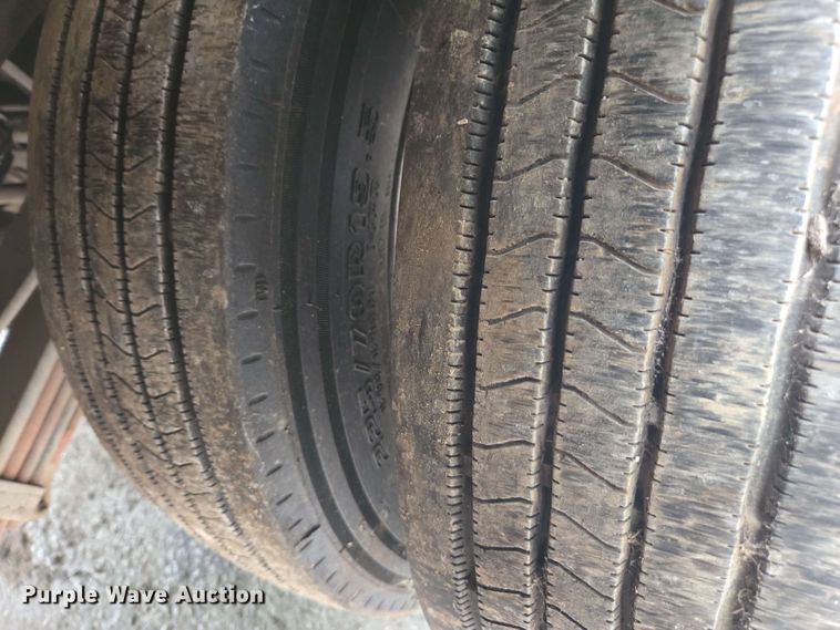 image for item DW1936 2016 Ford F550 Super Duty XL SuperCab utility / service truck