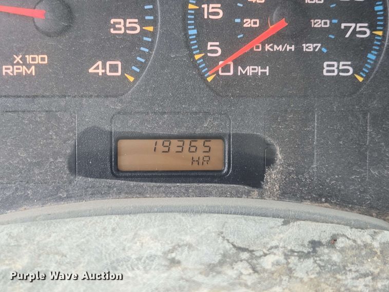 image for item DW1937 2006 International 4400 flatbed truck