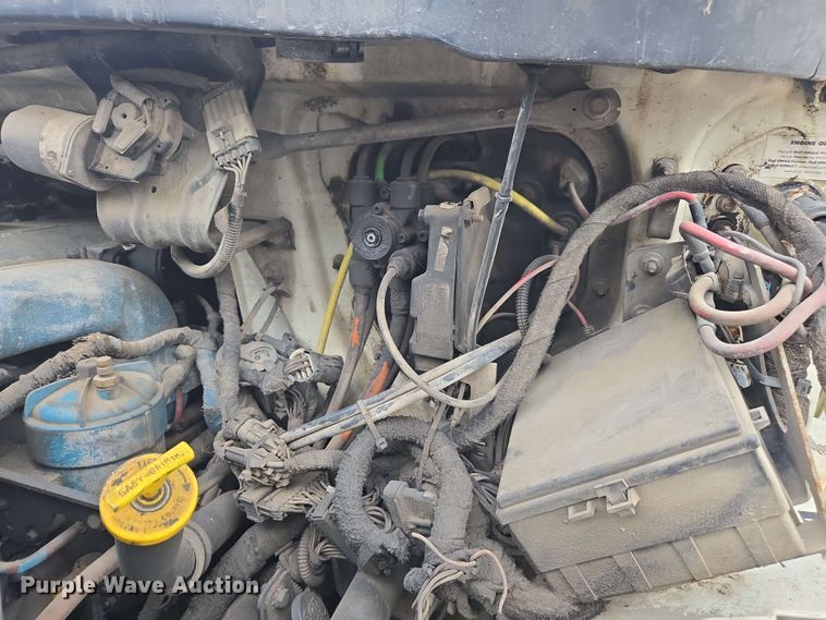 image for item DW1937 2006 International 4400 flatbed truck