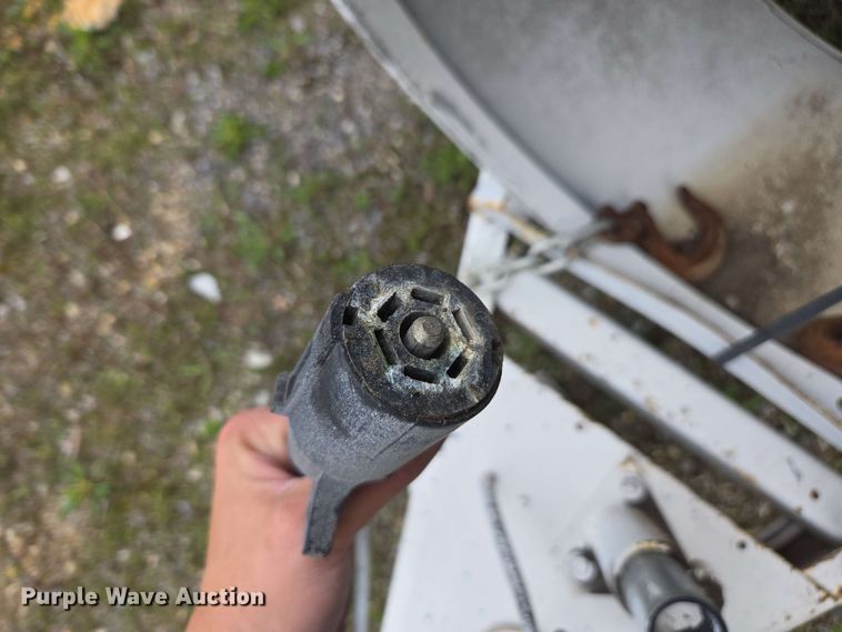 image for item DW1942 1987 Hesco Mobile Power Unit 1500 3A generator