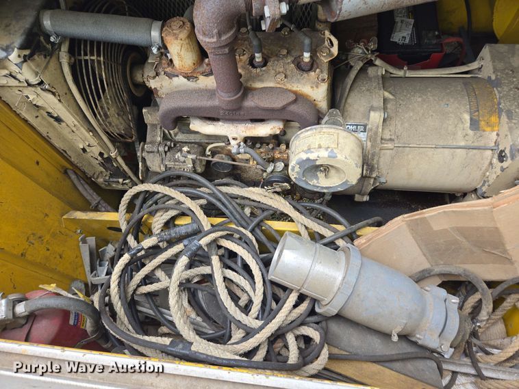 image for item DW1942 1987 Hesco Mobile Power Unit 1500 3A generator