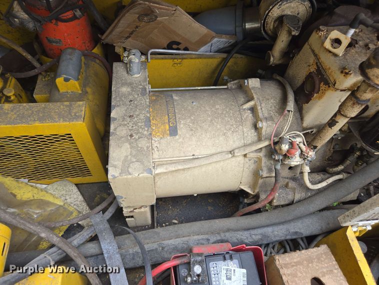 image for item DW1942 1987 Hesco Mobile Power Unit 1500 3A generator