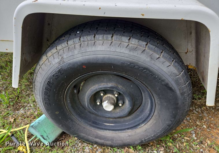 image for item DW1942 1987 Hesco Mobile Power Unit 1500 3A generator