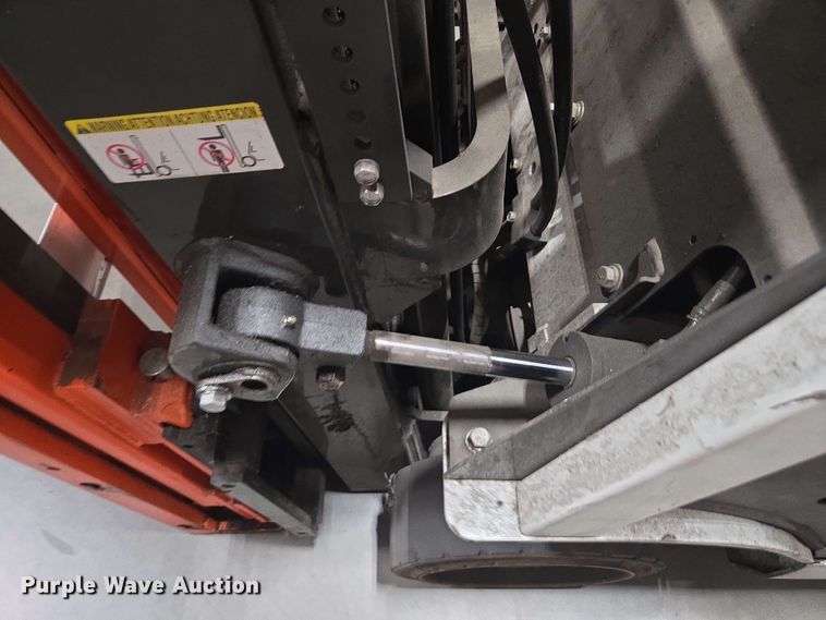 image for item DW1943 Nissan CFS40 forklift