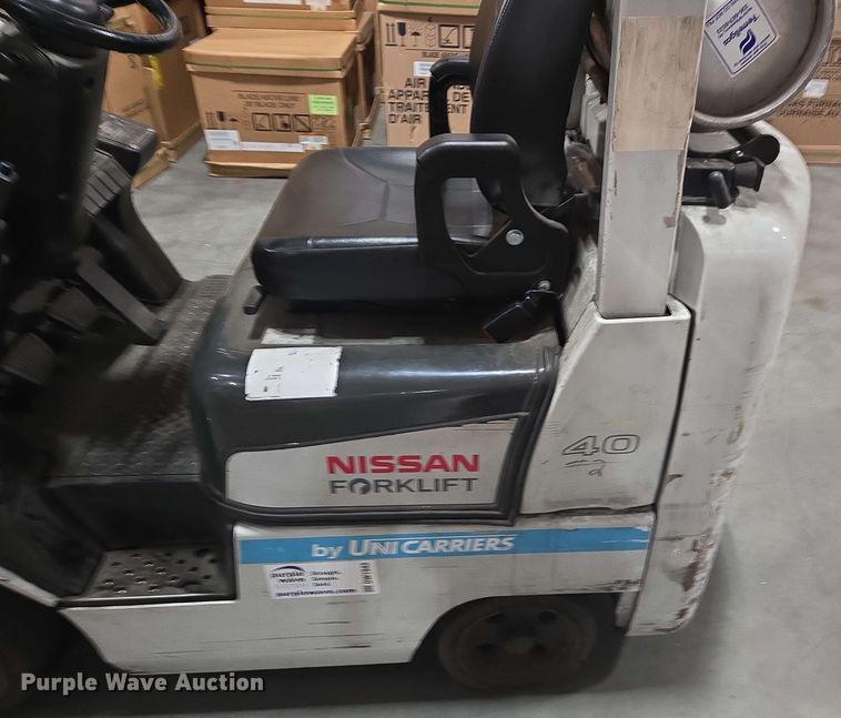 image for item DW1943 Nissan CFS40 forklift