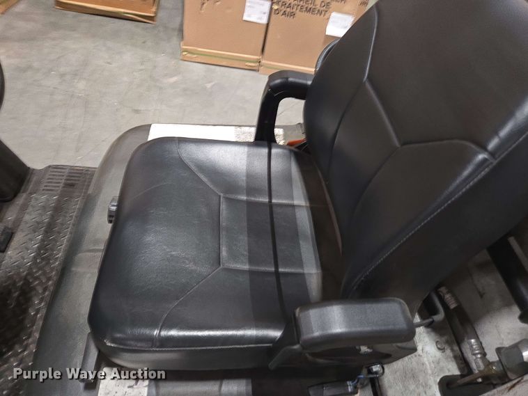 image for item DW1943 Nissan CFS40 forklift