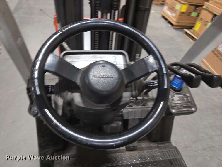 image for item DW1943 Nissan CFS40 forklift