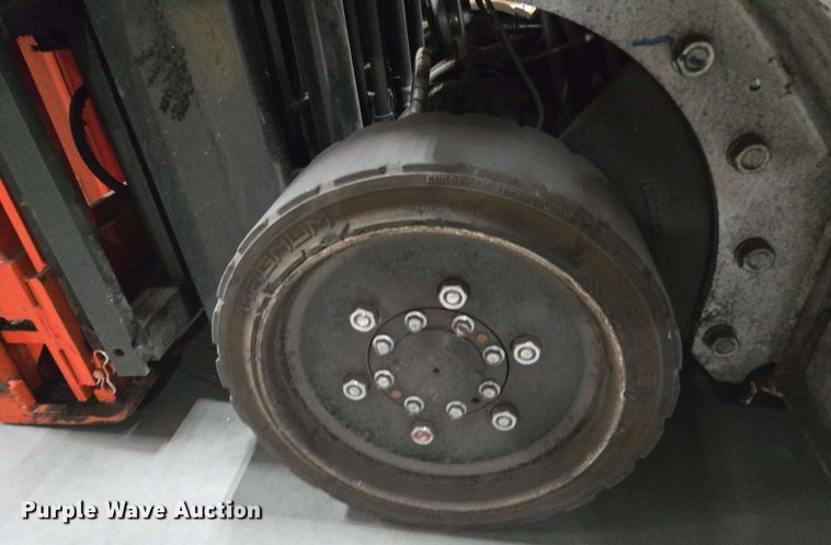 image for item DW1943 Nissan CFS40 forklift