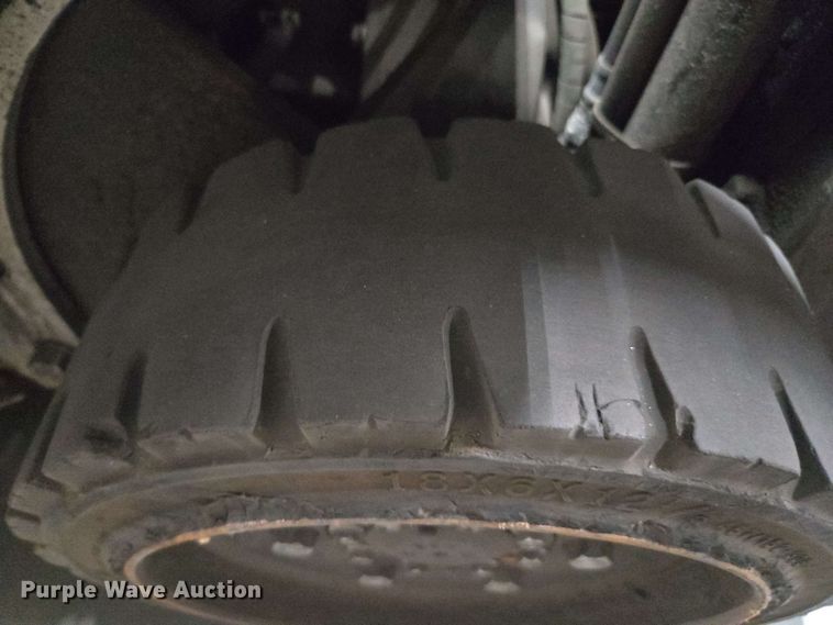 image for item DW1943 Nissan CFS40 forklift