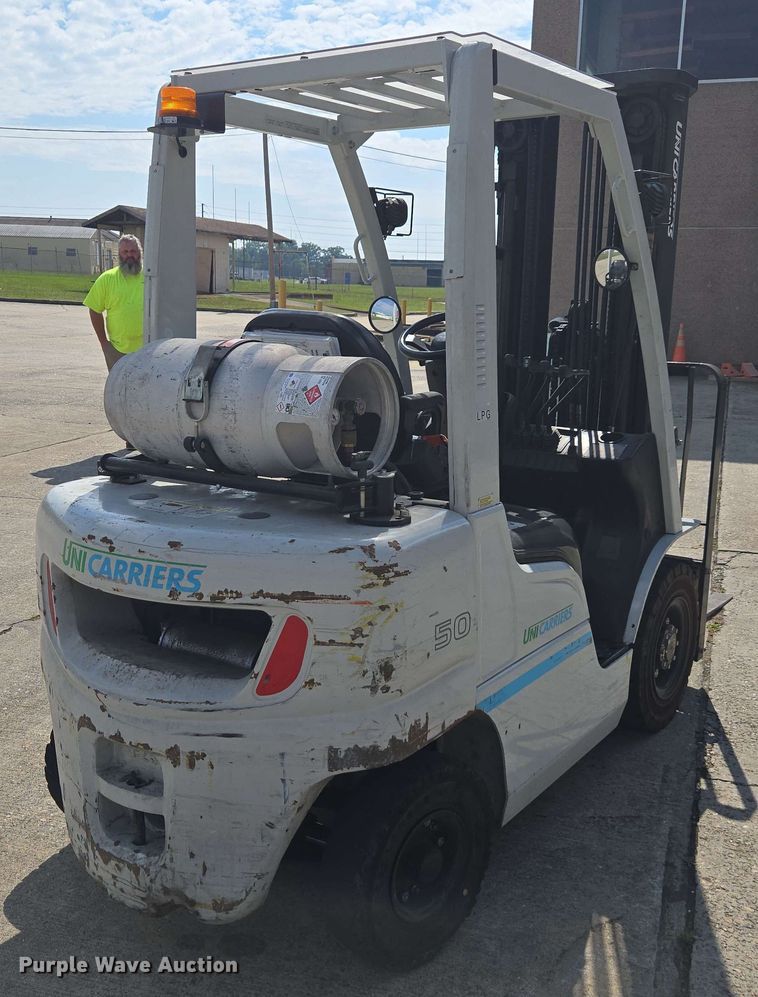 image for item DW1944 Nissan PF50 forklift