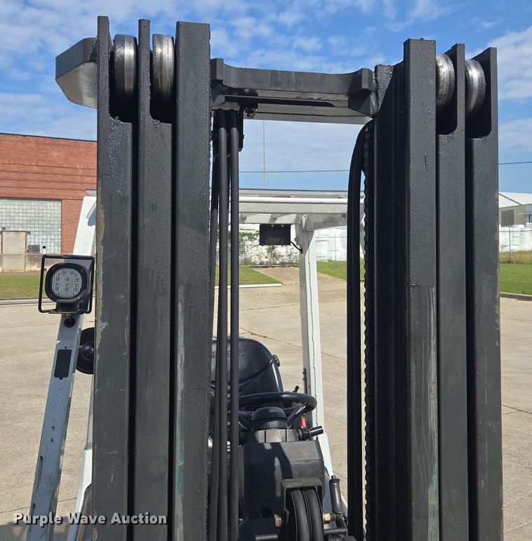 image for item DW1944 Nissan PF50 forklift