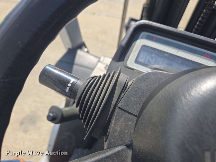 image for item DW1944 Nissan PF50 forklift