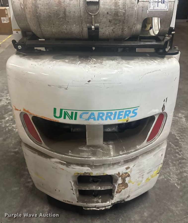 image for item DW1945 2016 UniCarriers CFS40 forklift