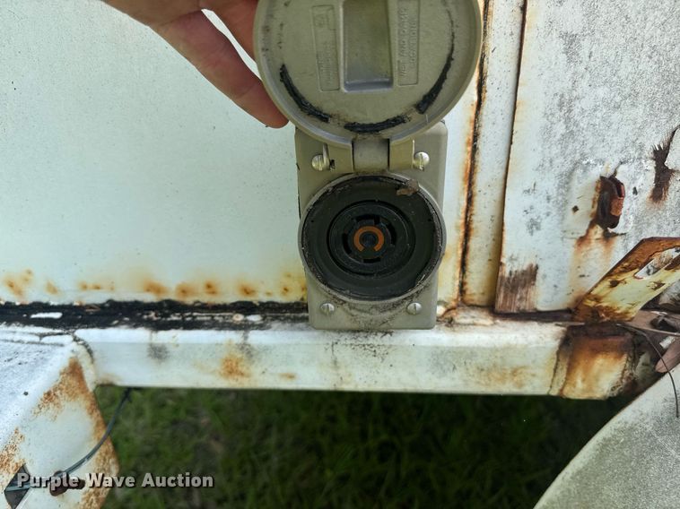 image for item DW1975 Onan Commercial 6500 generator