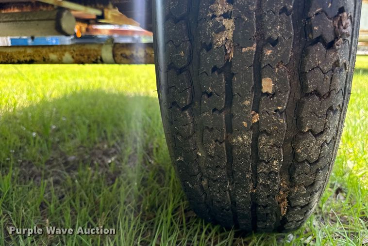 image for item DW1975 Onan Commercial 6500 generator