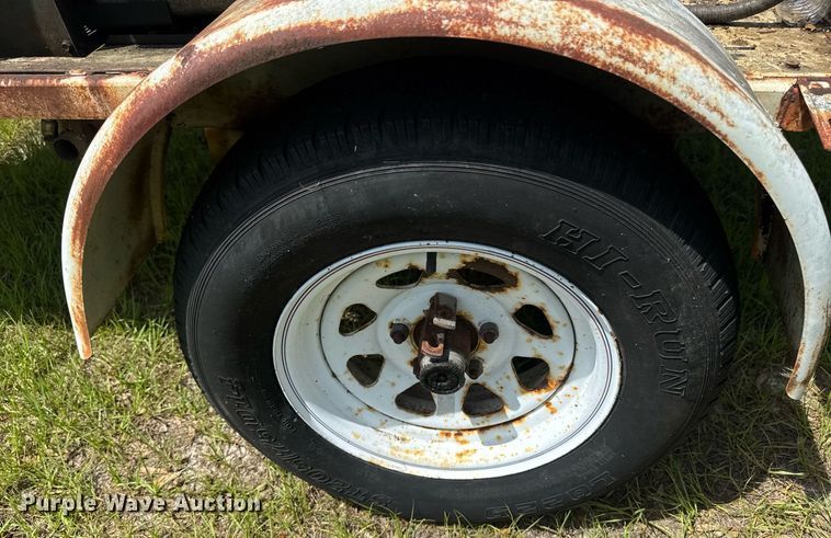 image for item DW1976 Onan Commercial 6500 generator