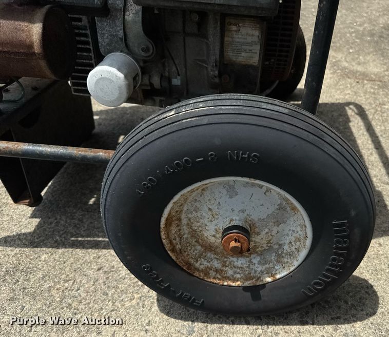 image for item DW1982 Onan Pro 5000 generator