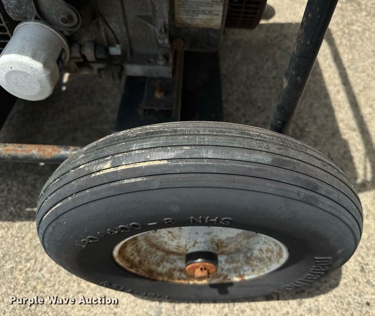 image for item DW1982 Onan Pro 5000 generator