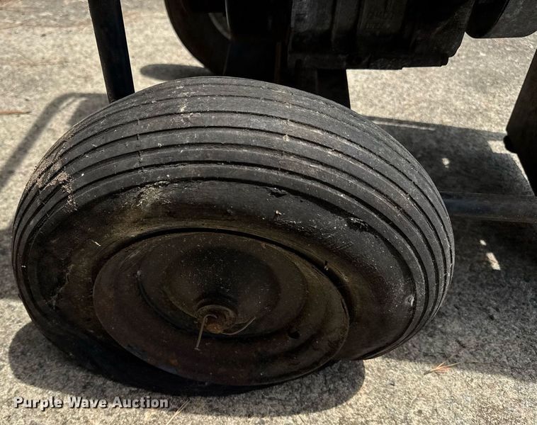 image for item DW1982 Onan Pro 5000 generator