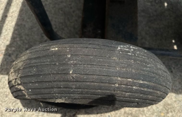 image for item DW1982 Onan Pro 5000 generator