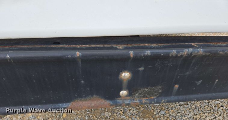 image for item DW7006 2015 Ford F550 XL Super Duty shuttle bus