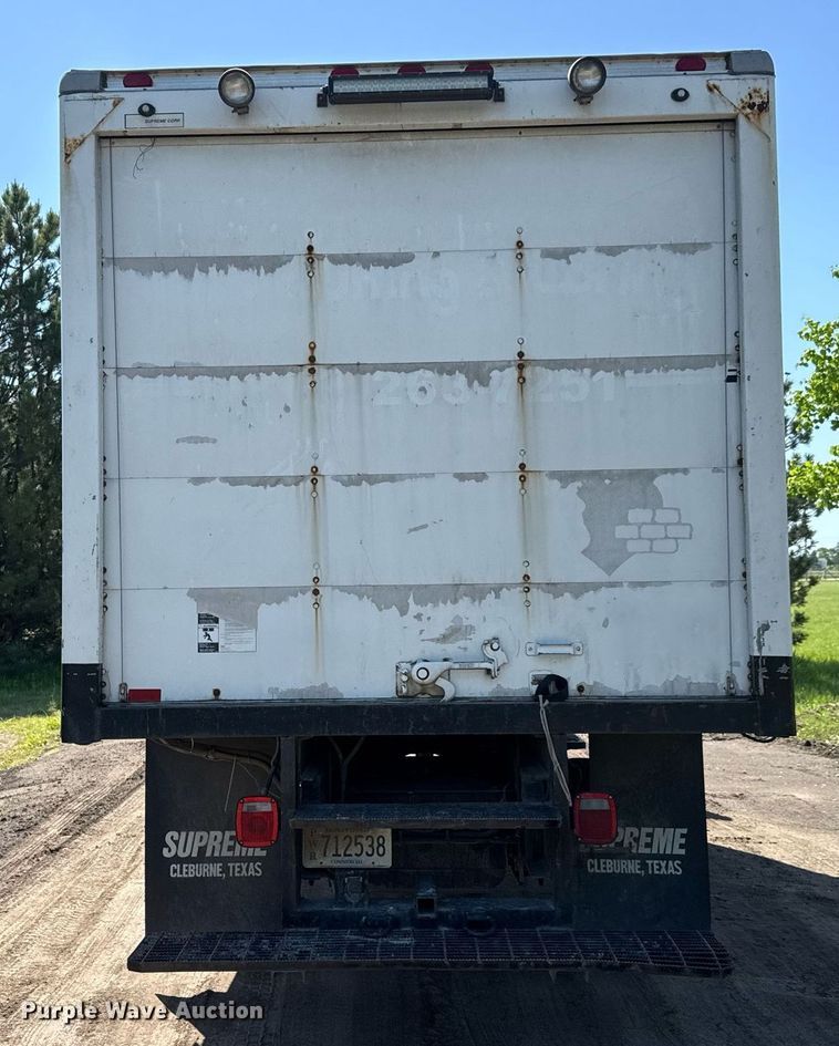 image for item DX8979 2003 Chevrolet C4500 box truck