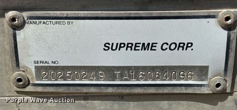 image for item DX8979 2003 Chevrolet C4500 box truck