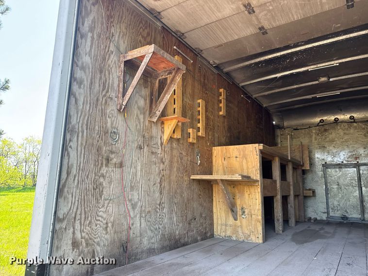 image for item DX8979 2003 Chevrolet C4500 box truck