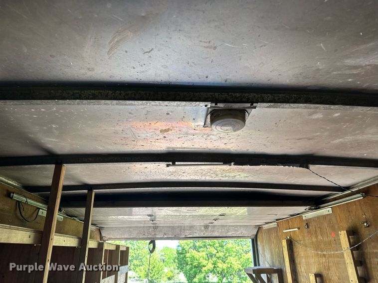 image for item DX8979 2003 Chevrolet C4500 box truck