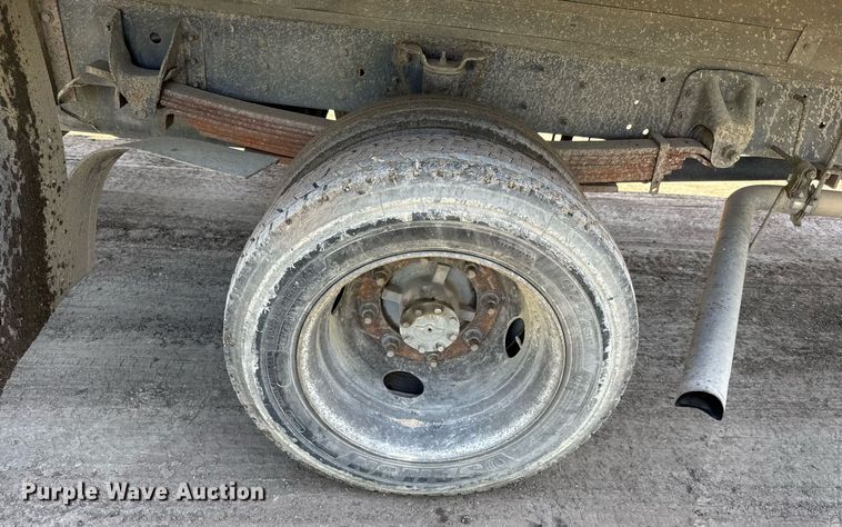 image for item DX8979 2003 Chevrolet C4500 box truck