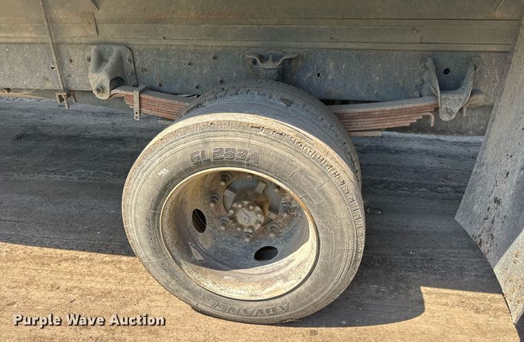 image for item DX8979 2003 Chevrolet C4500 box truck