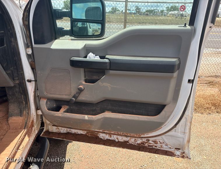 image for item DY2491 2021 Ford F550 Super Duty XL truck cab and chassis