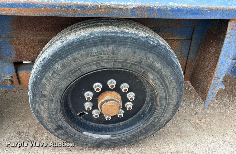 image for item DY2493 2016 Belshe BF9T equipment trailer