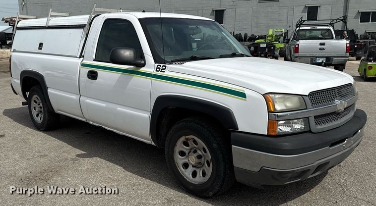 image for item DZ4026 2005 Chevrolet Silverado 1500 pickup truck