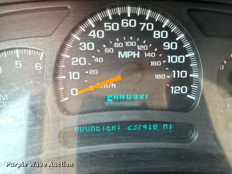 image for item DZ4026 2005 Chevrolet Silverado 1500 pickup truck