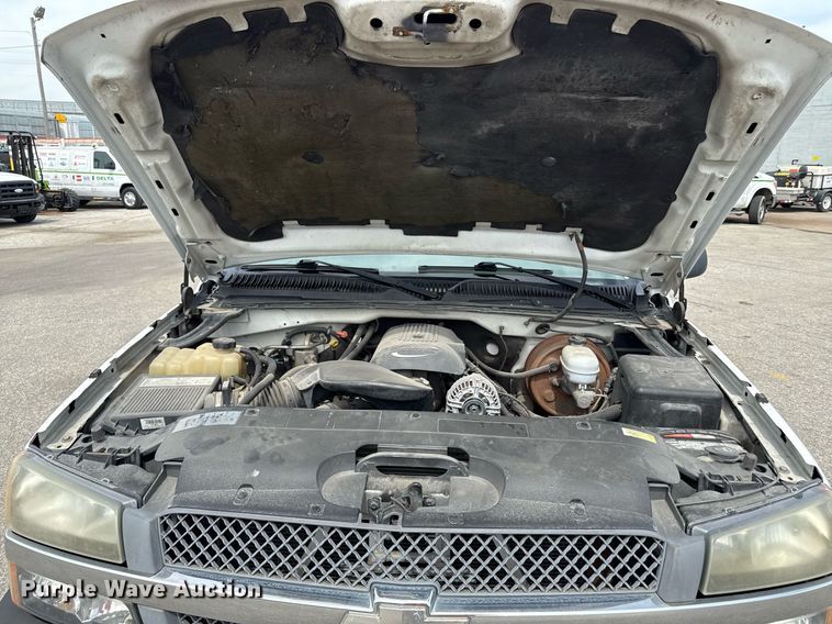 image for item DZ4026 2005 Chevrolet Silverado 1500 pickup truck