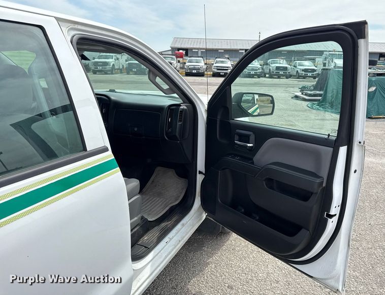 image for item DZ4027 2014 Chevrolet Silverado 1500 Crew Cab pickup truck