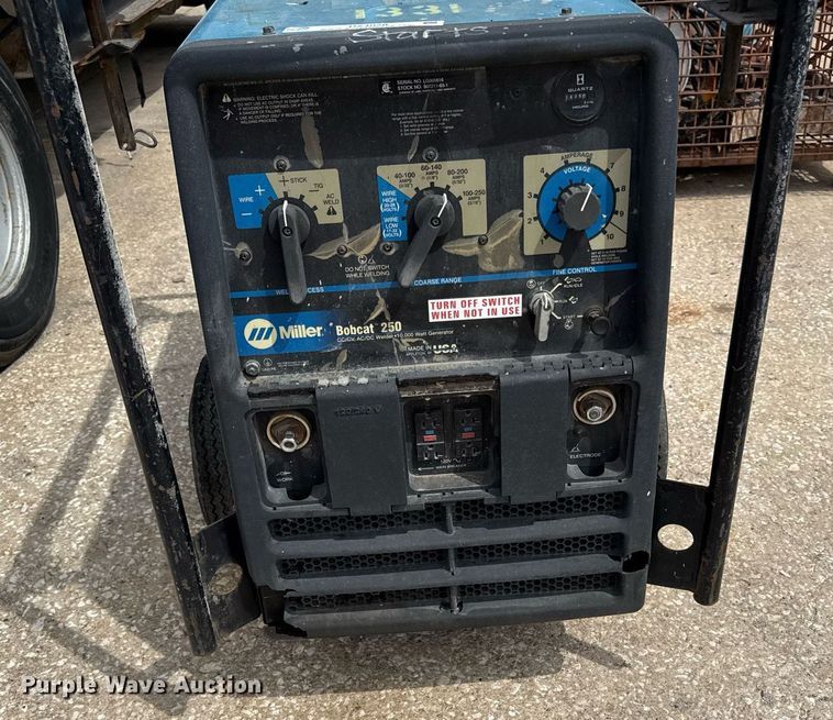 image for item DZ4028 Miller Bobcat 250 welder/generator