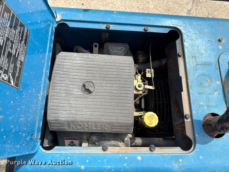 image for item DZ4028 Miller Bobcat 250 welder/generator