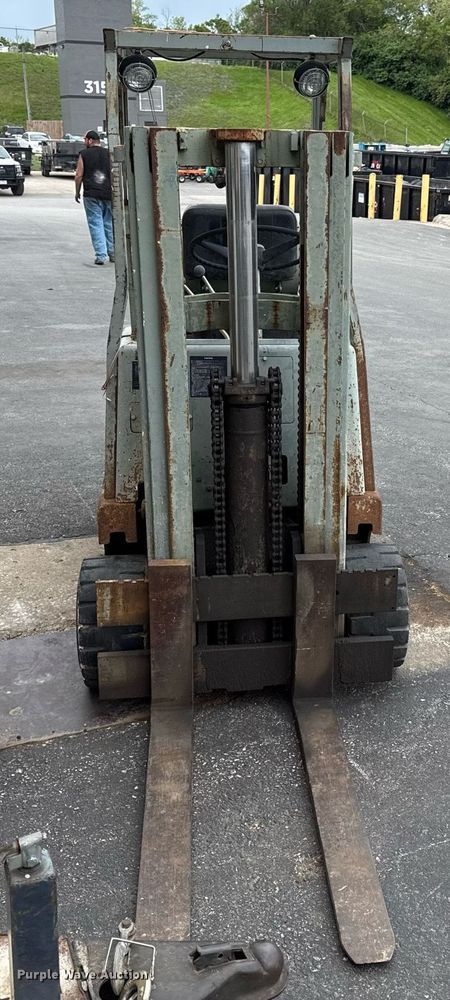 image for item DZ4030 Clark C500-45 forklift
