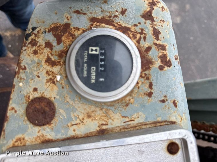 image for item DZ4030 Clark C500-45 forklift