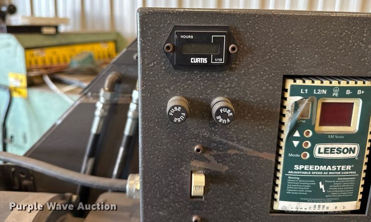 image for item DZ4033 Worth Manufacturing  6510 metal band saw