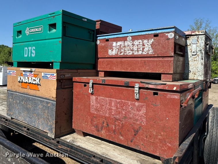 image for item DZ4050 (10) toolboxes