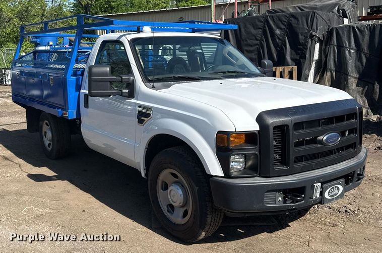 image for item DZ4052 2008 Ford F350 Super Duty flatbed pickup truck