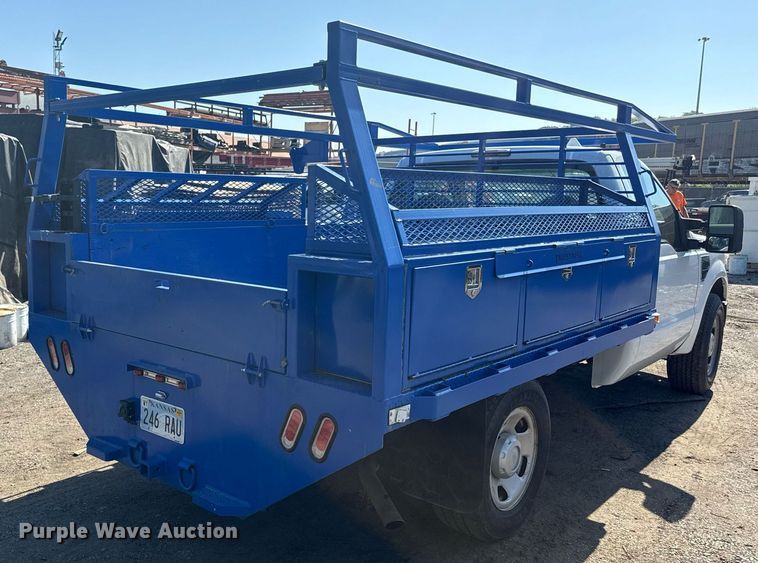 image for item DZ4052 2008 Ford F350 Super Duty flatbed pickup truck