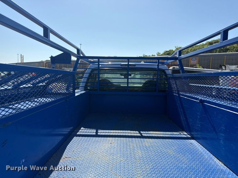 image for item DZ4052 2008 Ford F350 Super Duty flatbed pickup truck