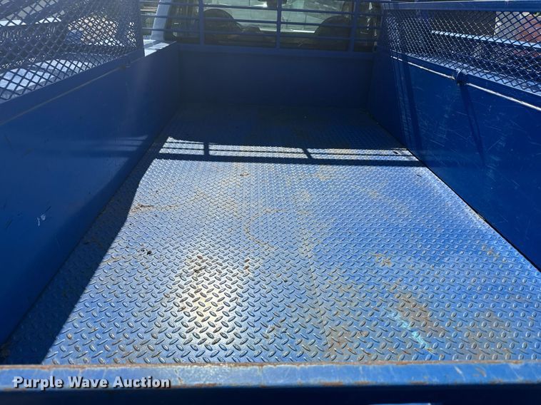 image for item DZ4052 2008 Ford F350 Super Duty flatbed pickup truck