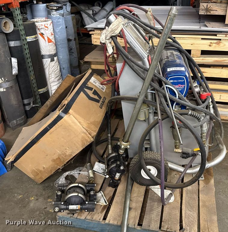 image for item DZ4055 Rhino Pro HP21 bed liner applicator