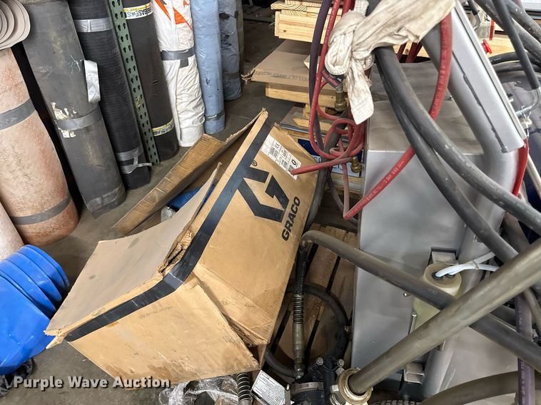 image for item DZ4055 Rhino Pro HP21 bed liner applicator